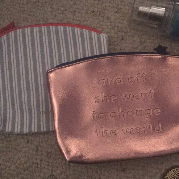 Makeup bundle! - Picture 2 of 2